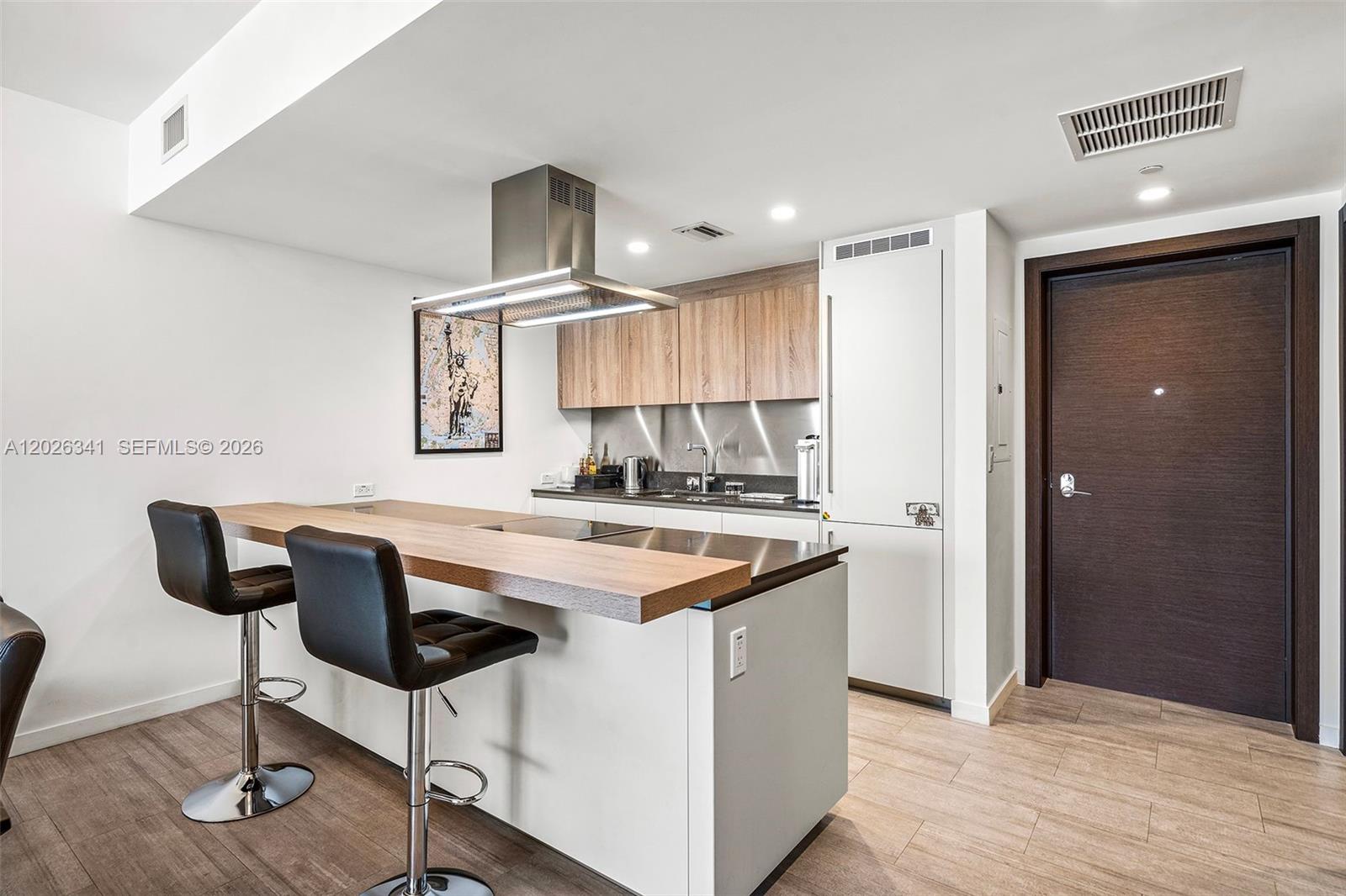 1000 Brickell Plz # 2111
