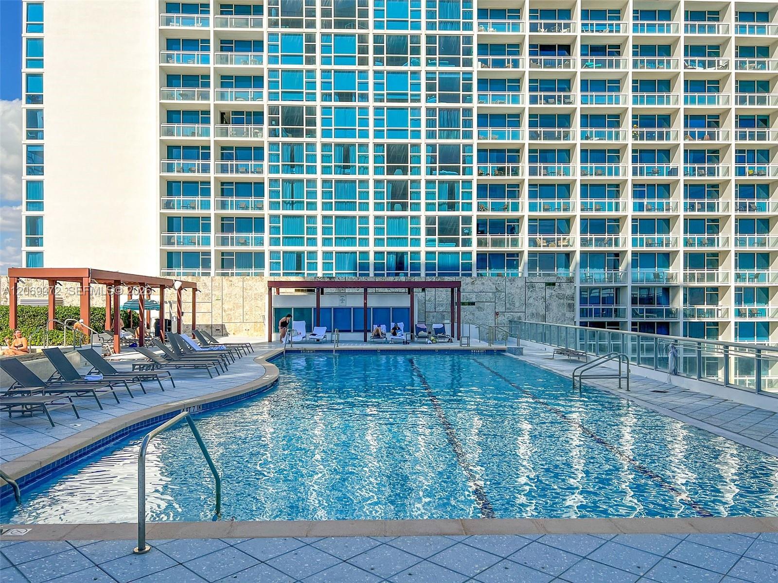 6799 Collins Ave # 804