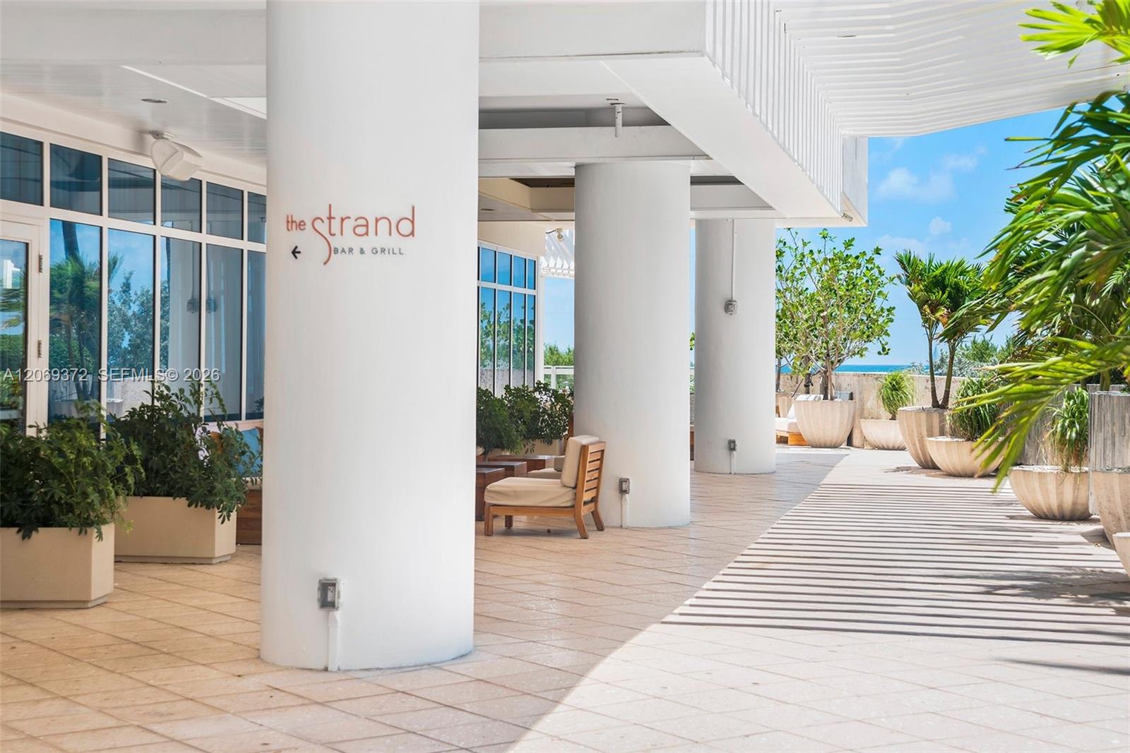 6799 Collins Ave # 804