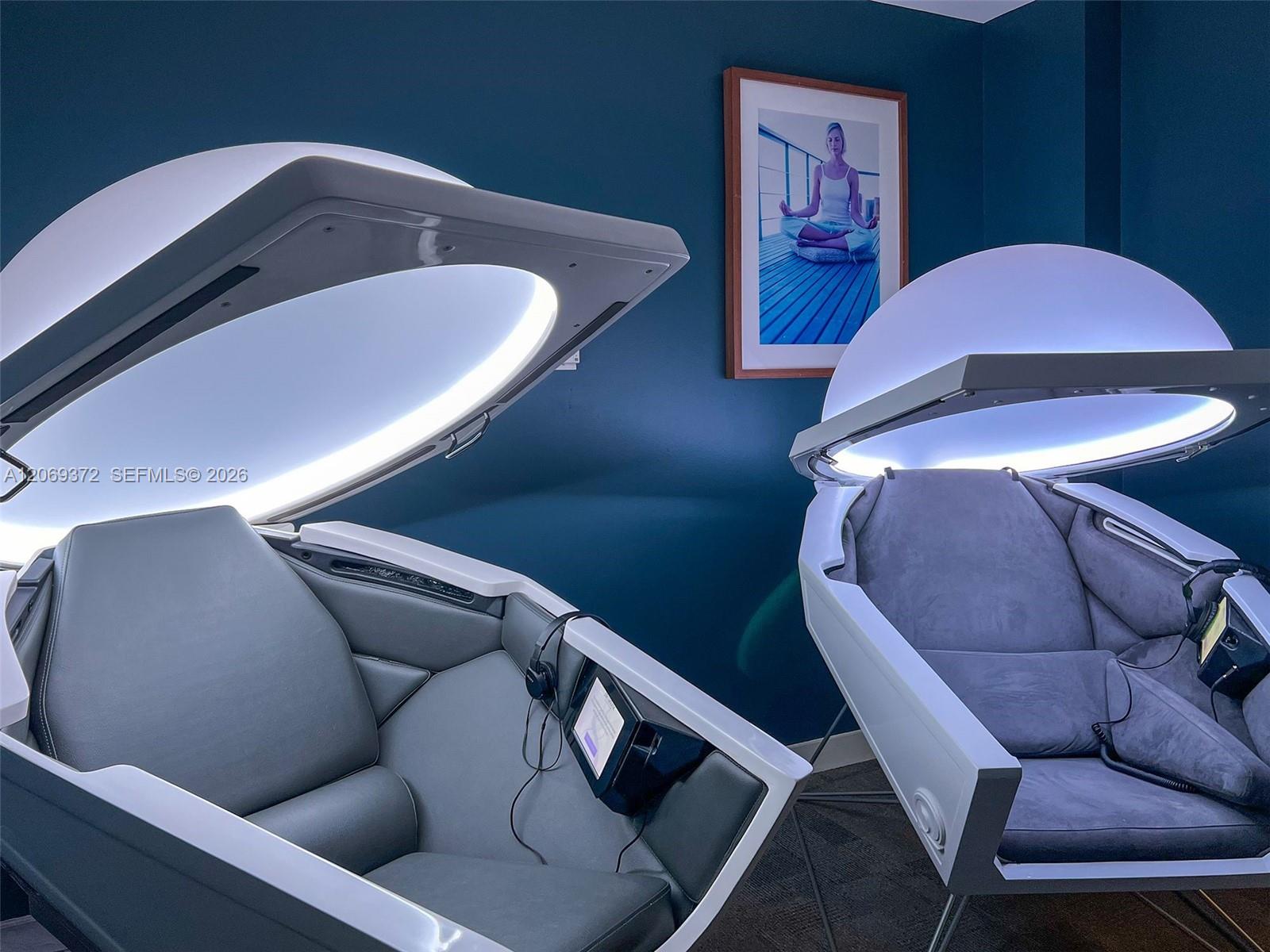 6799 Collins Ave # 804