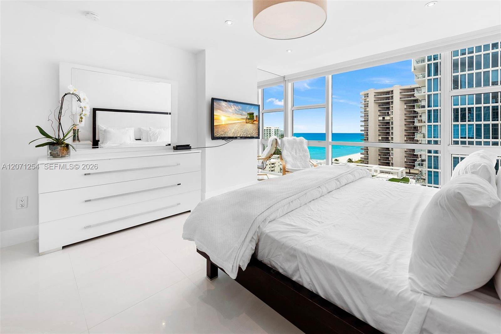 6801 Collins Ave Unit: 1206/1210