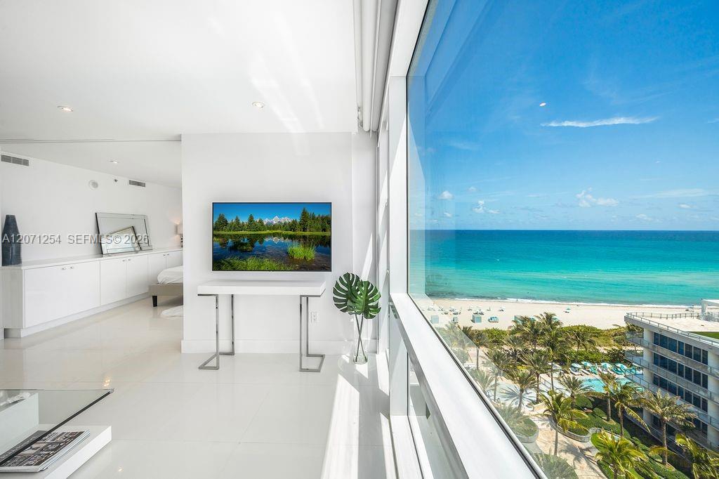 6801 Collins Ave Unit: 1206/1210
