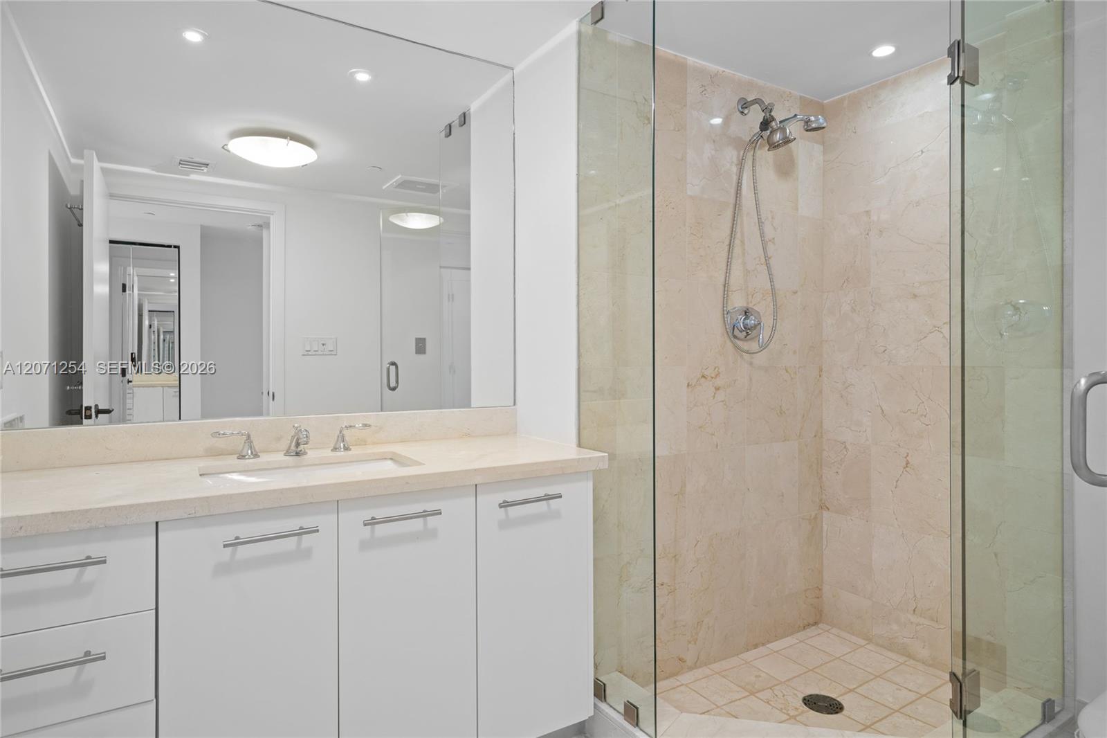 6801 Collins Ave Unit: 1206/1210