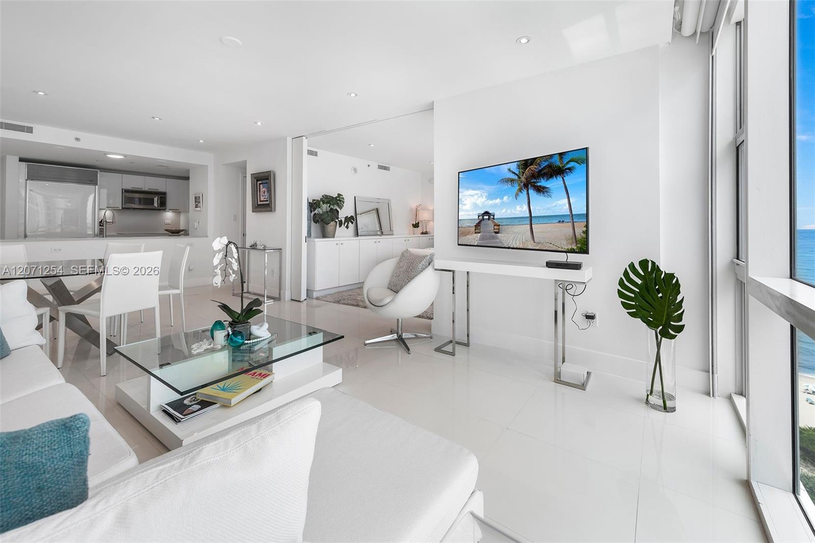 6801 Collins Ave Unit: 1206/1210