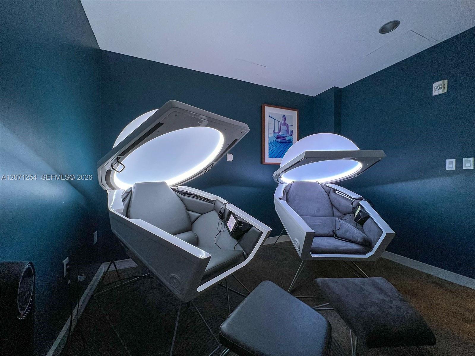 6801 Collins Ave Unit: 1206/1210