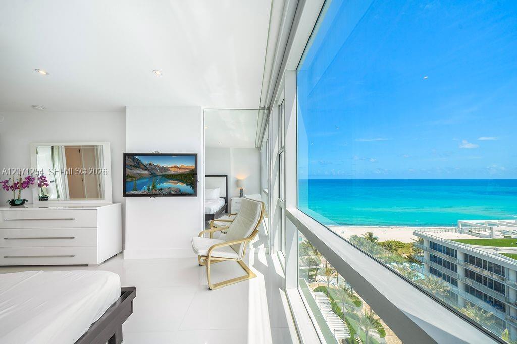 6801 Collins Ave Unit: 1206/1210