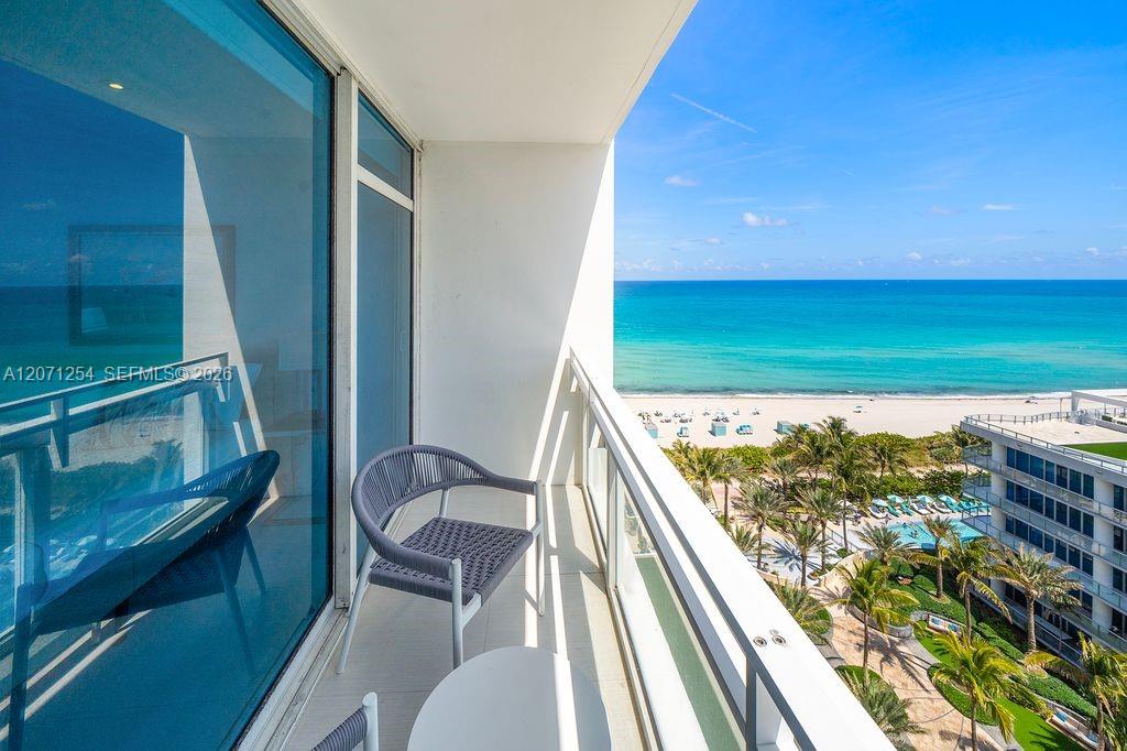 6801 Collins Ave Unit: 1206/1210