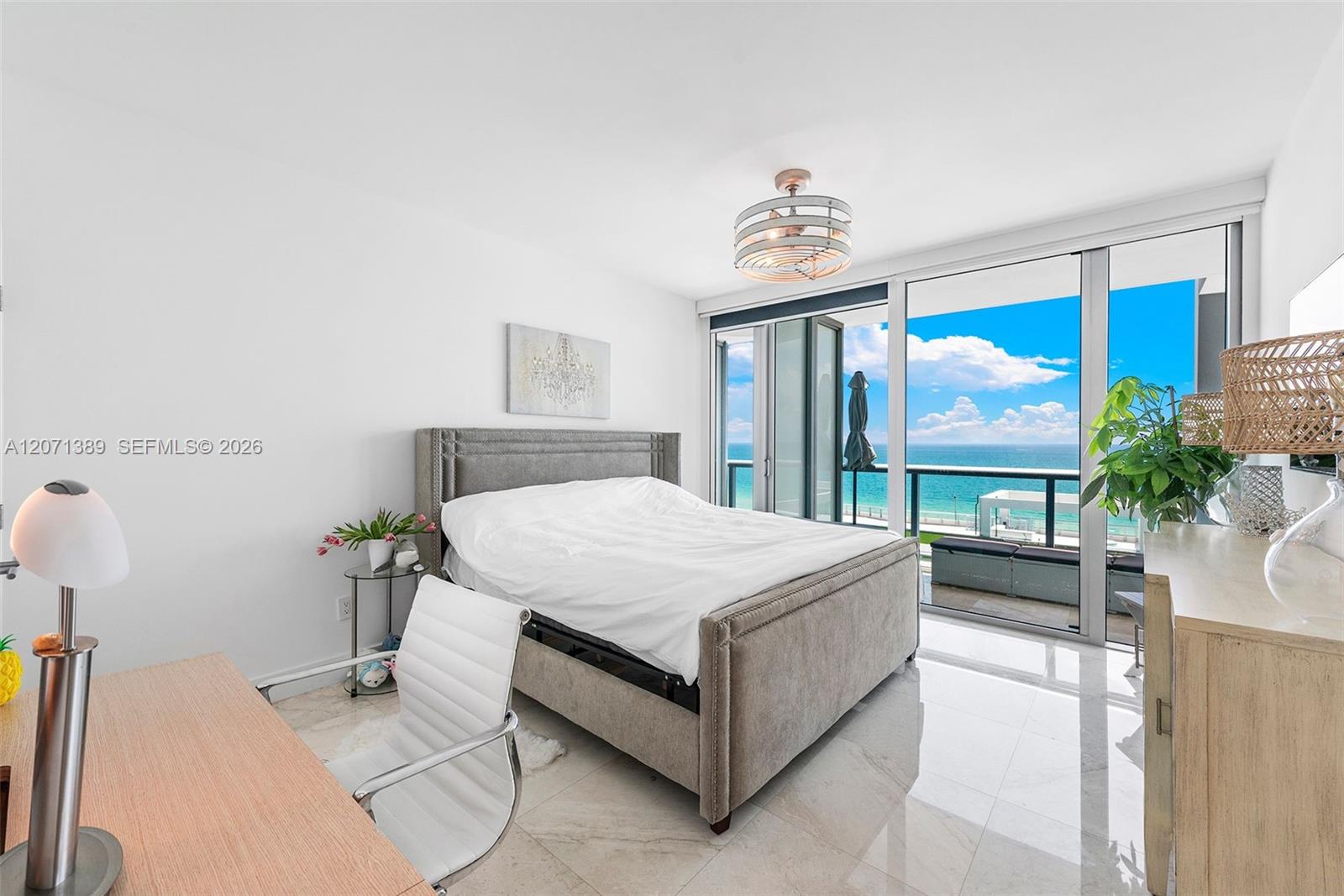 6799 Collins Ave # 804