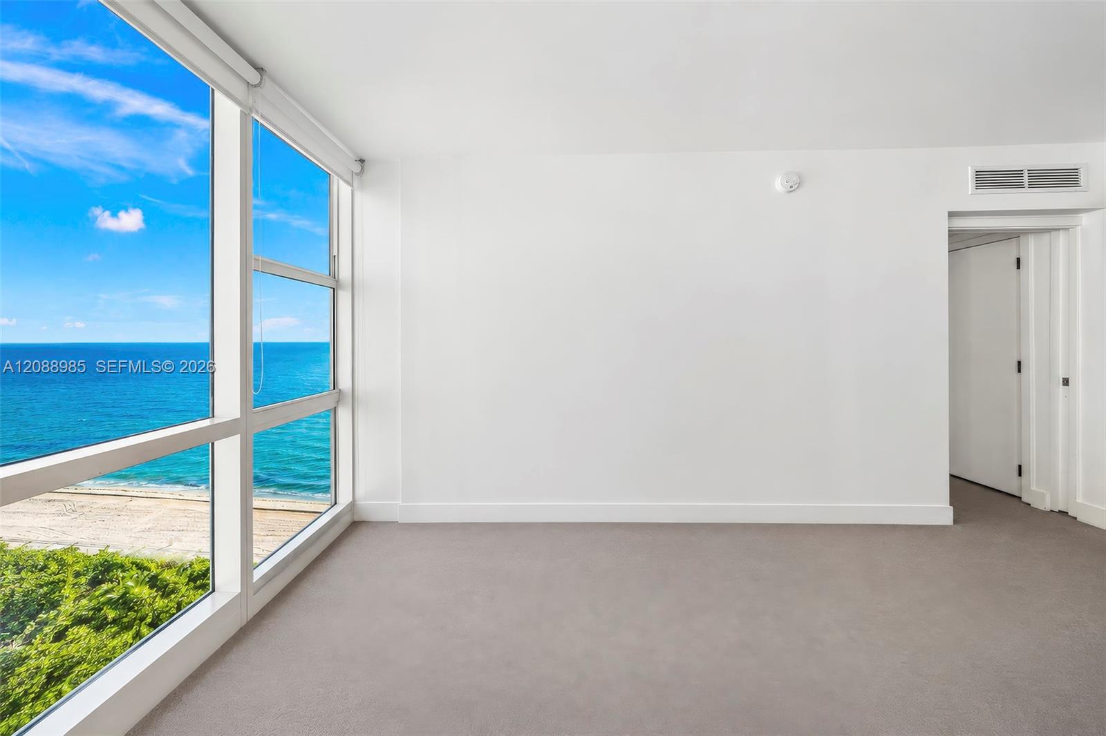 6801 Collins Ave Unit: 1202/1211