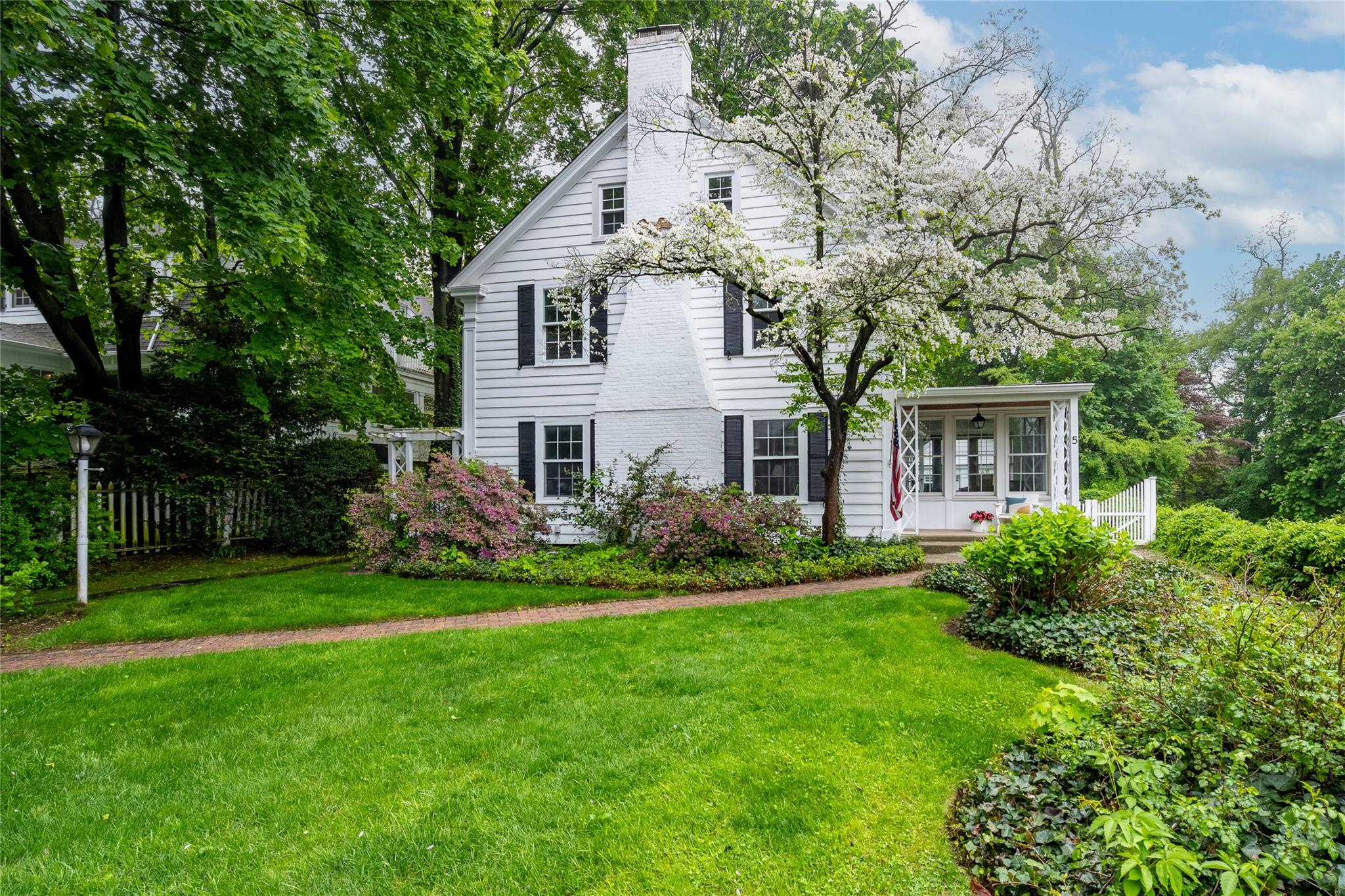 5 Summit Road