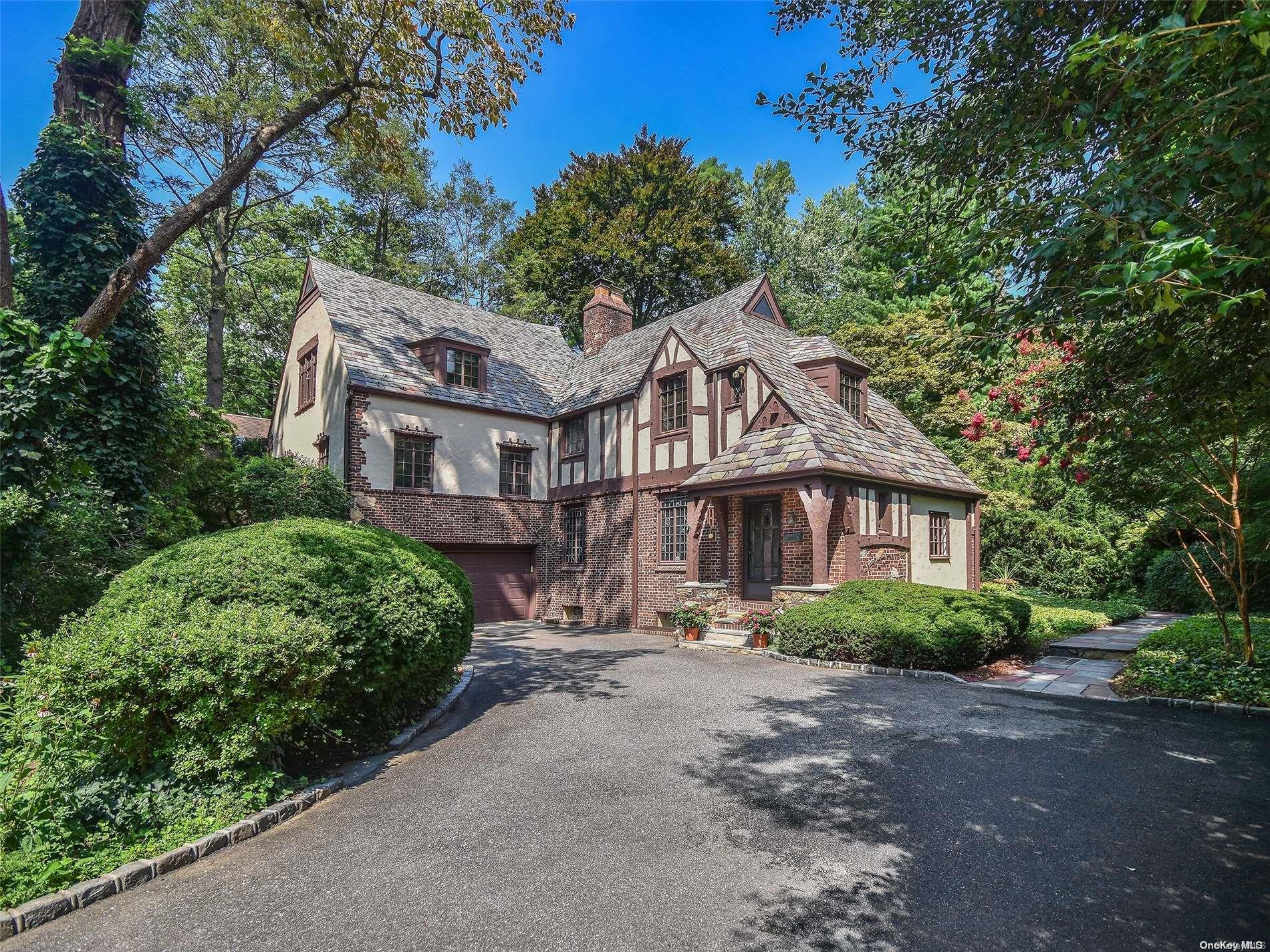 12 Hampton Road
