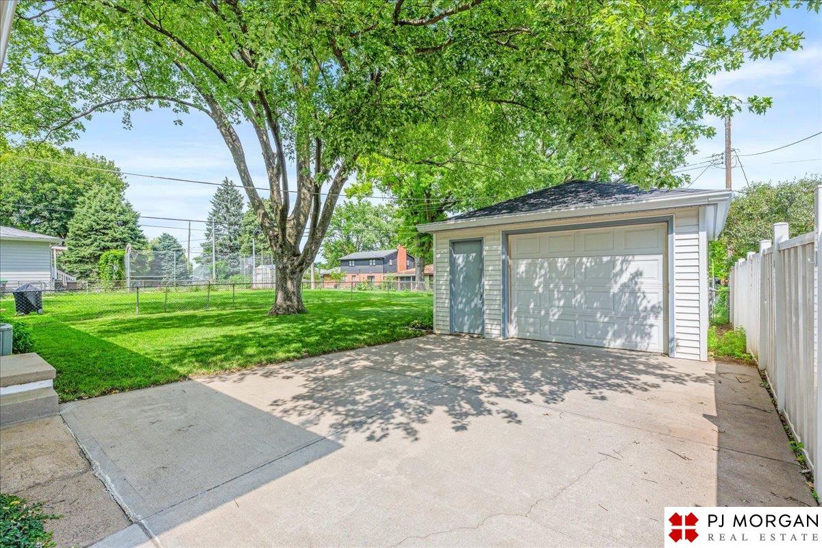 3719 S 49th Avenue