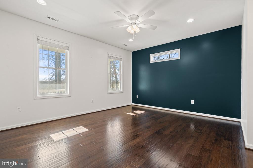 10384 JAMESONS MILL ROAD