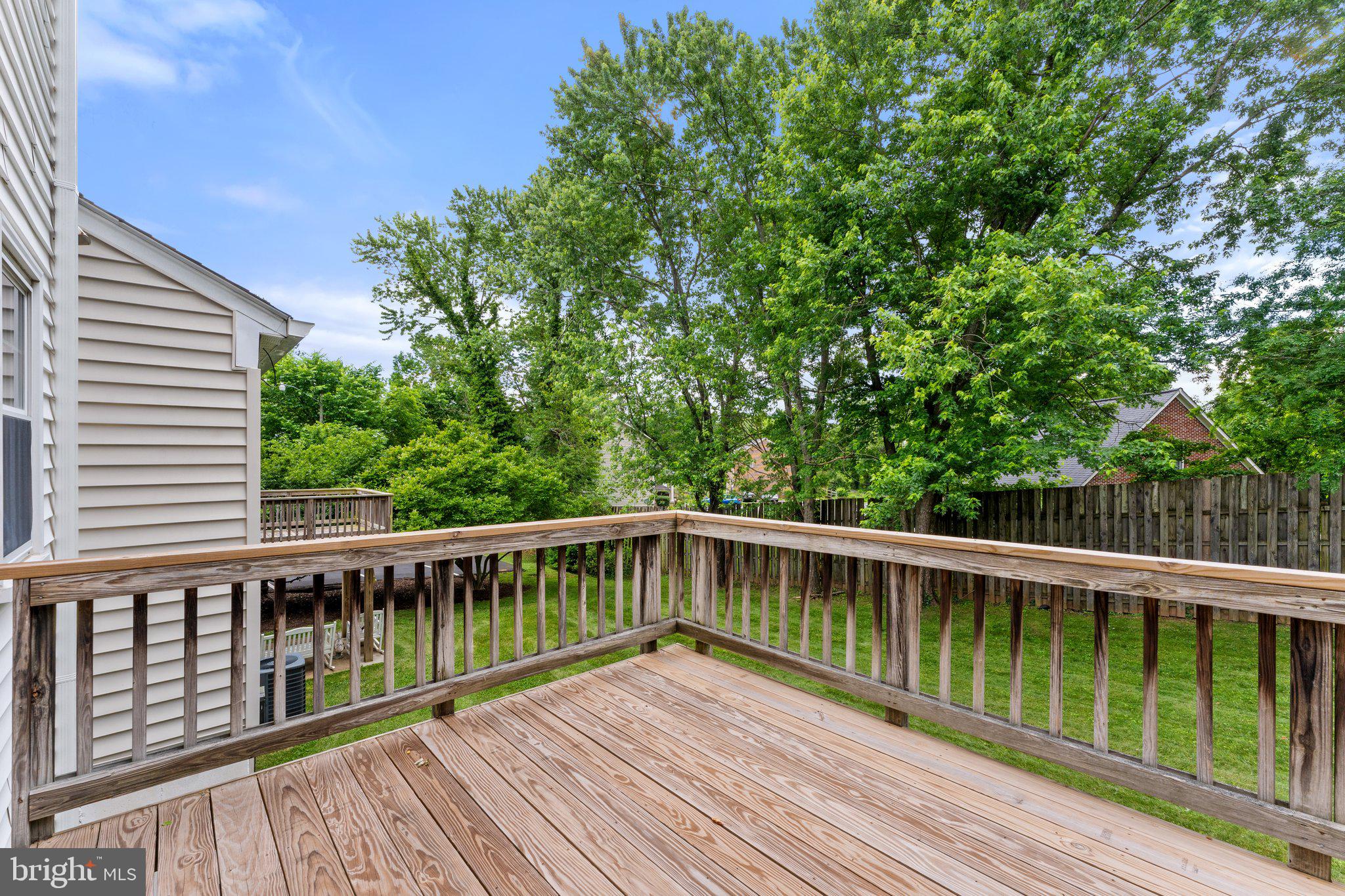 232 FAIRFIELD DRIVE