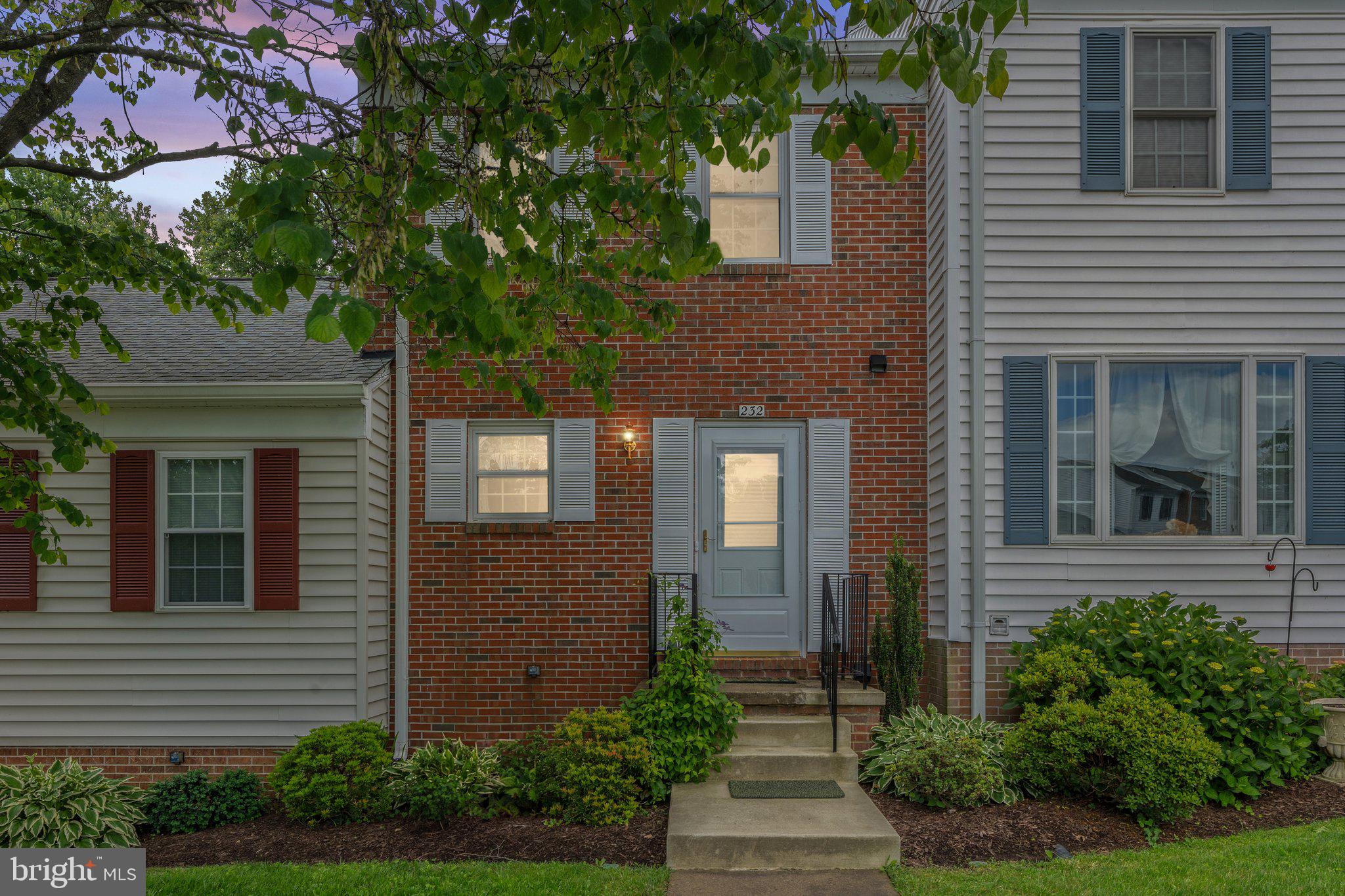 232 FAIRFIELD DRIVE