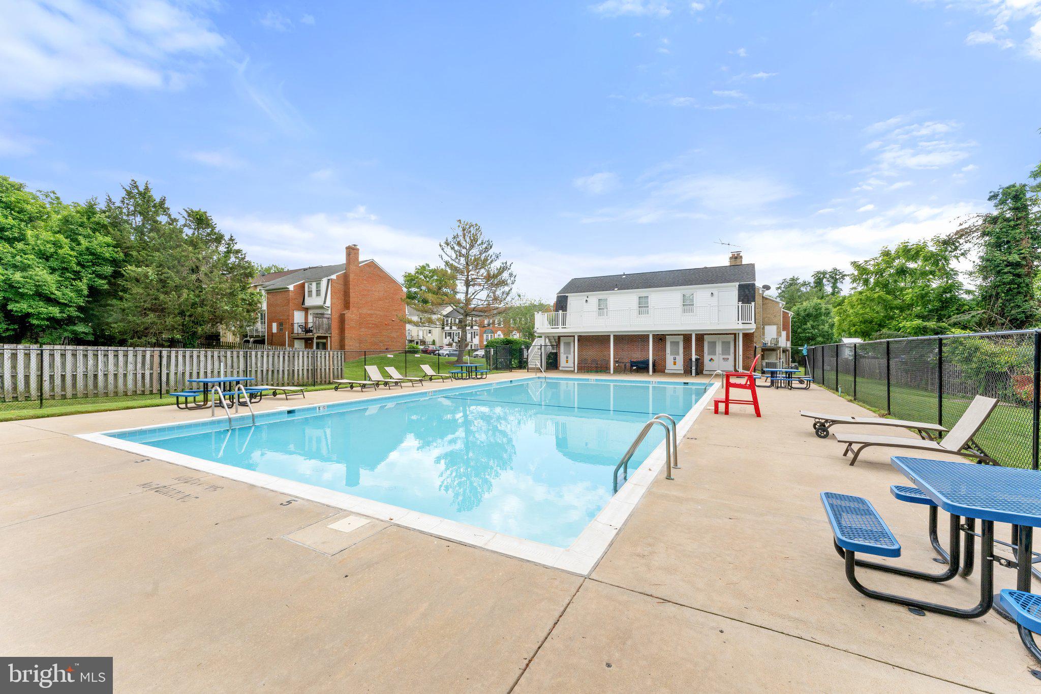 232 FAIRFIELD DRIVE