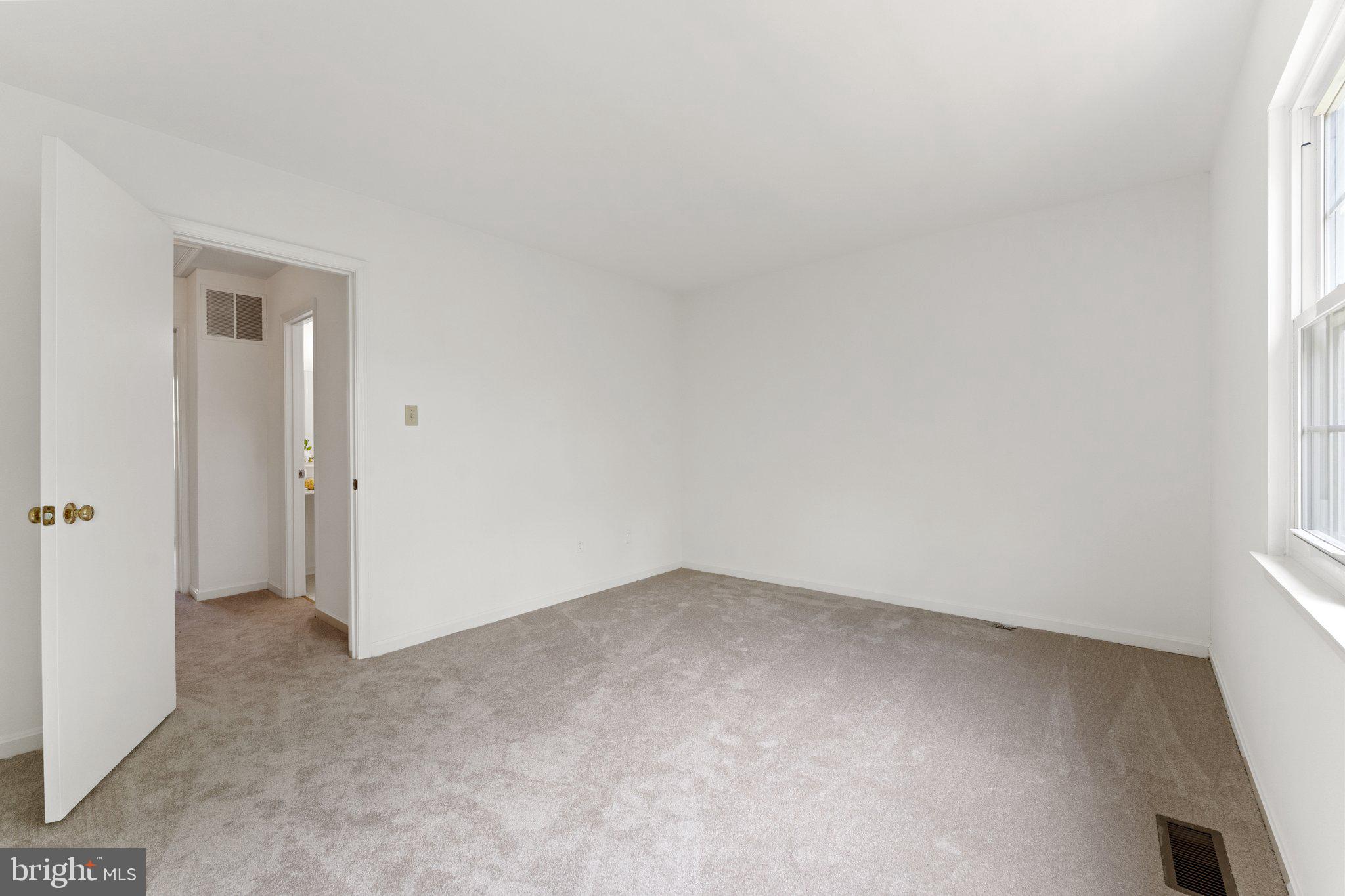 232 FAIRFIELD DRIVE