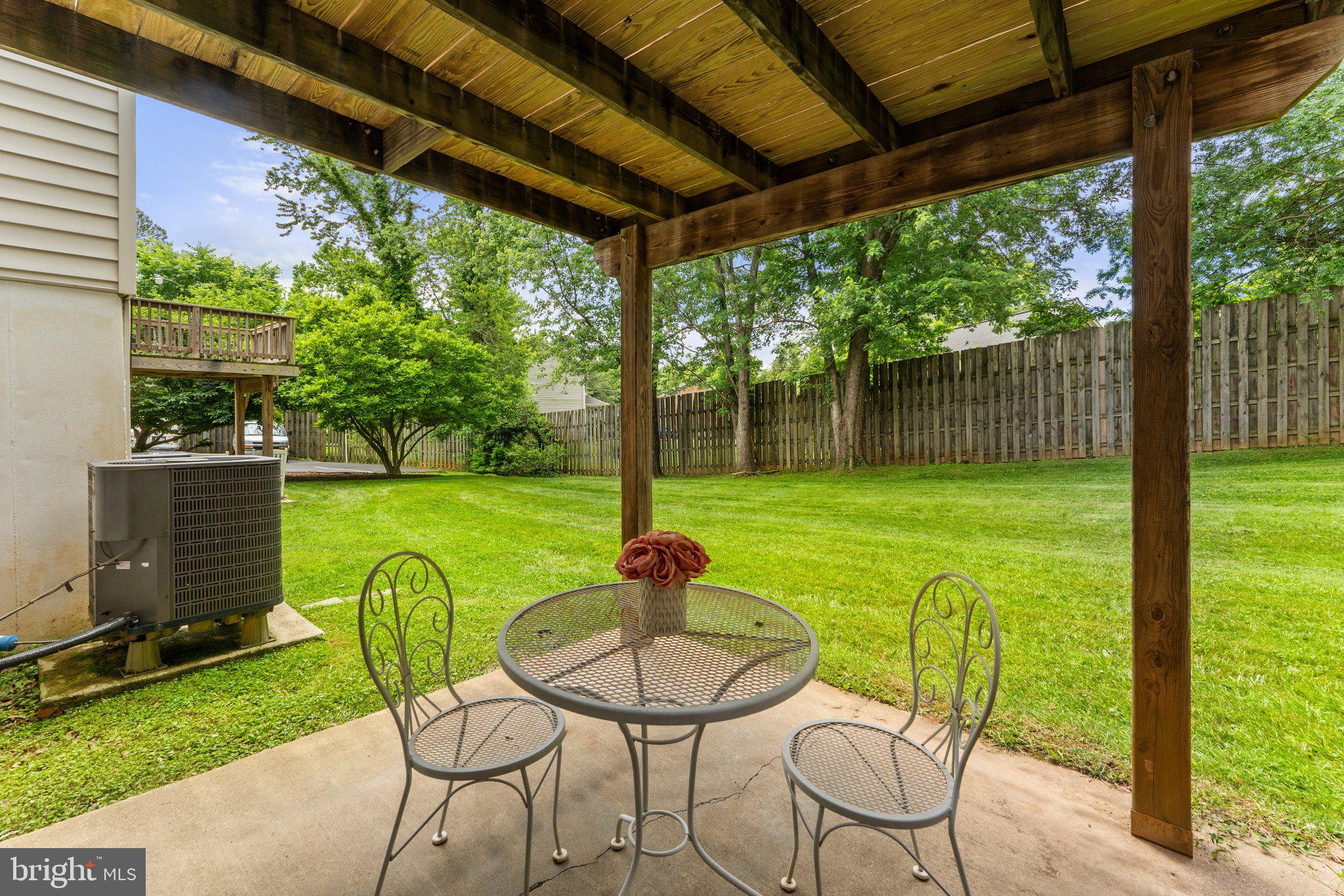 232 FAIRFIELD DRIVE