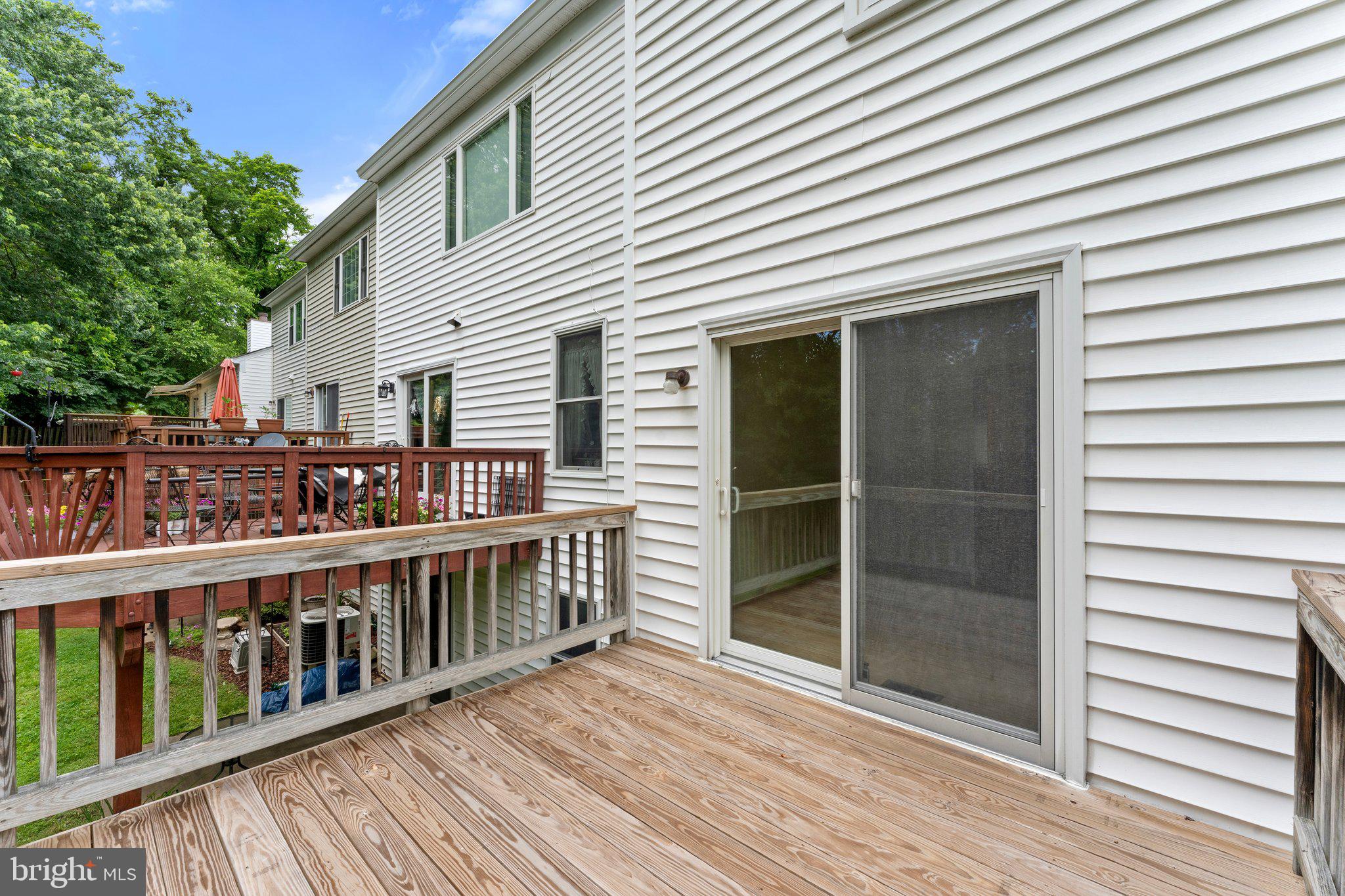 232 FAIRFIELD DRIVE