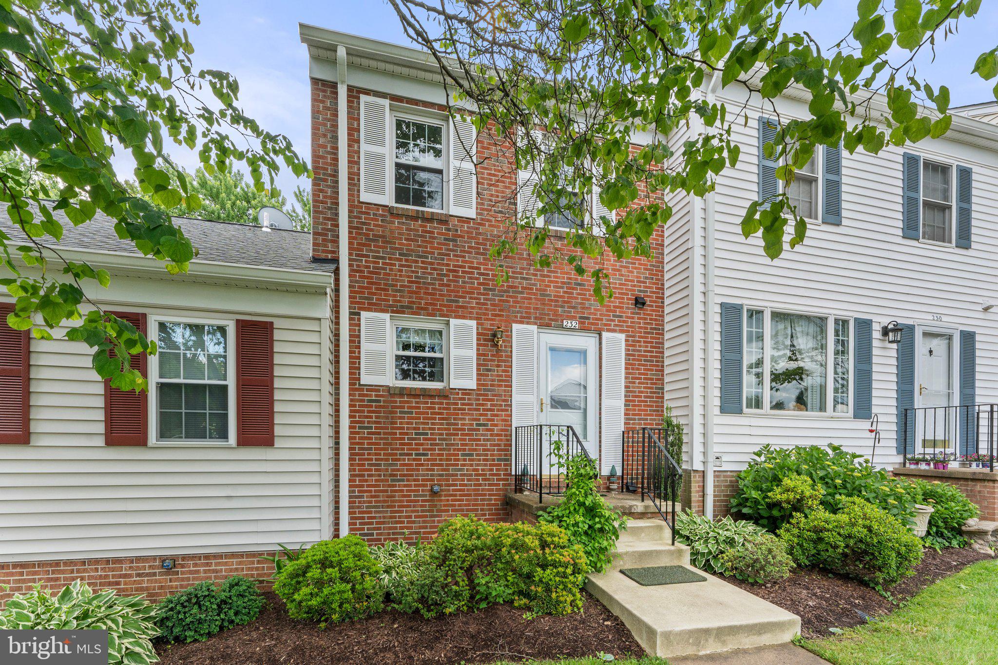232 FAIRFIELD DRIVE