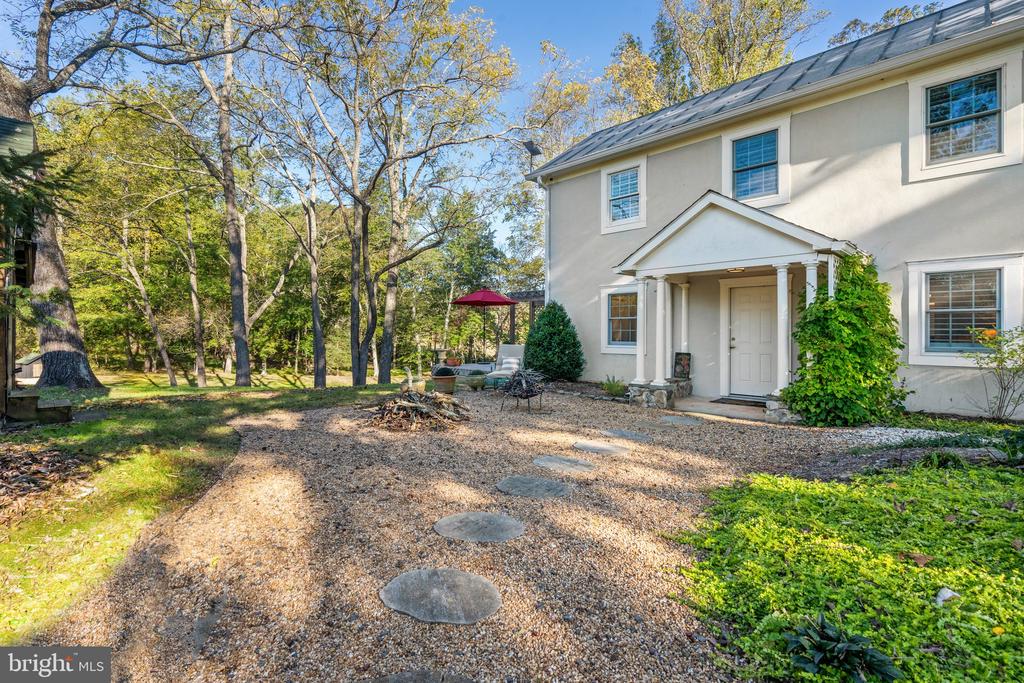 6410 JOHN BARTON PAYNE ROAD