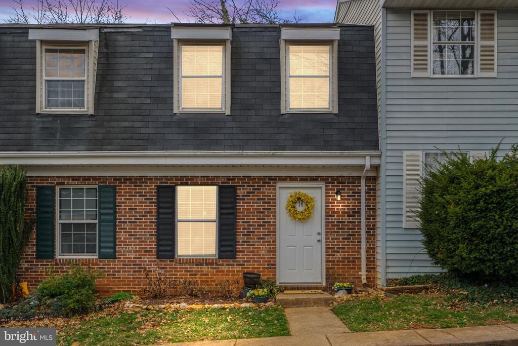 14 KINGSBRIDGE COURT