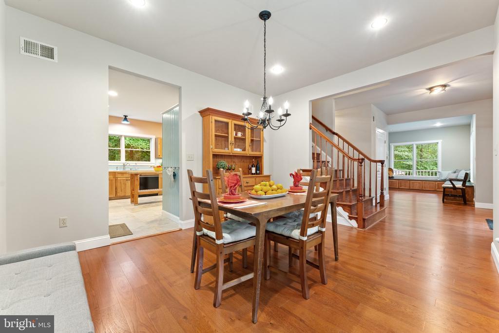 9525 ANGELICA LANE