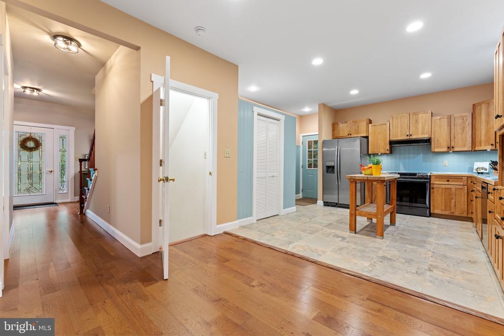 9525 ANGELICA LANE