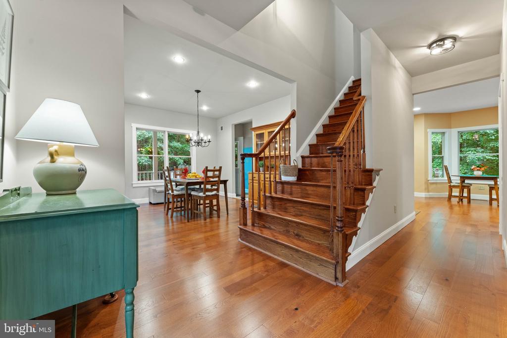 9525 ANGELICA LANE