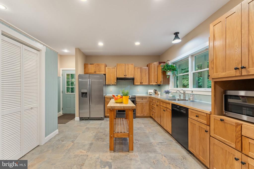 9525 ANGELICA LANE
