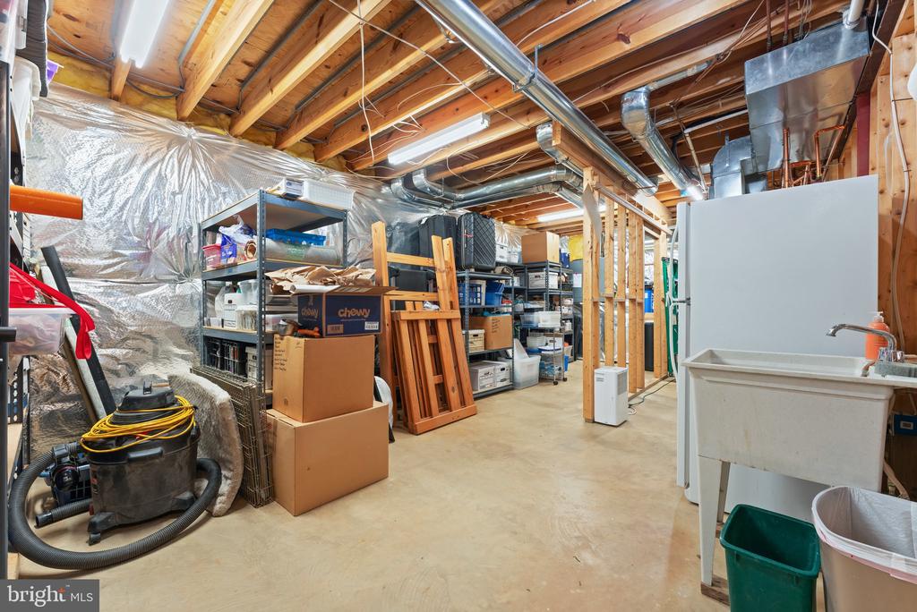 9525 ANGELICA LANE