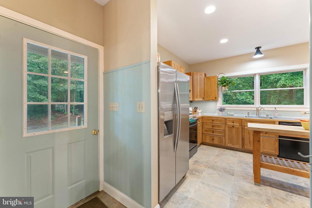 9525 ANGELICA LANE