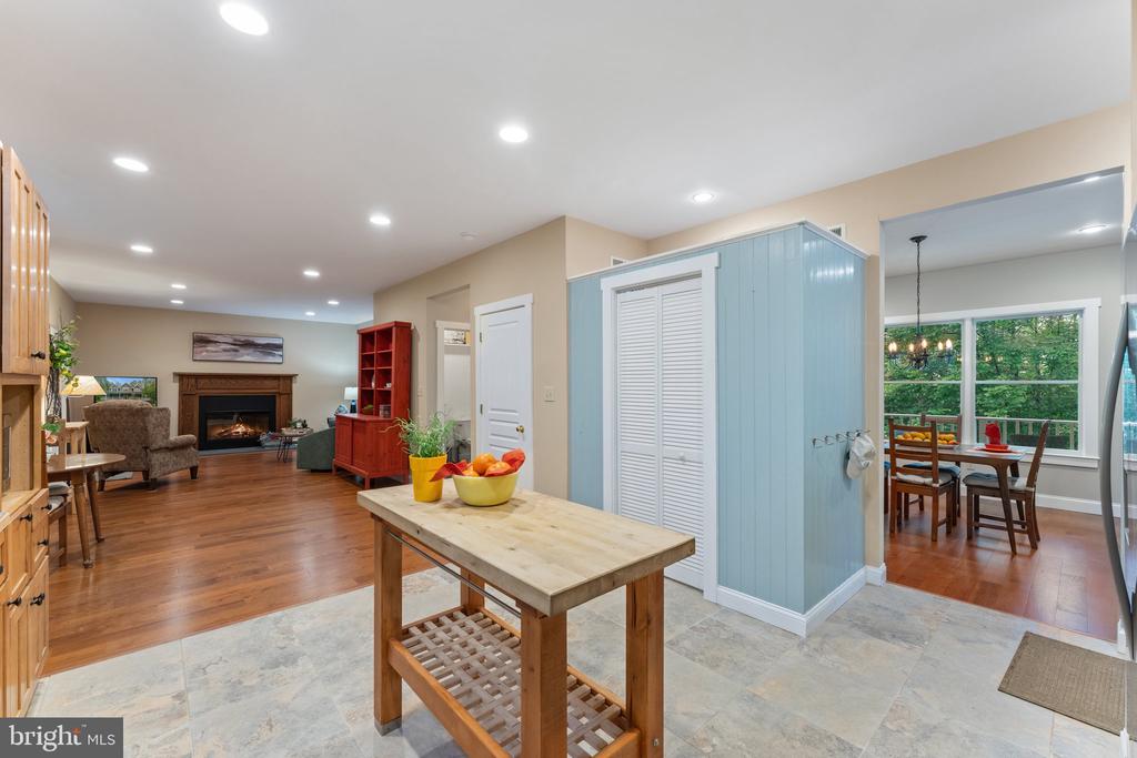 9525 ANGELICA LANE
