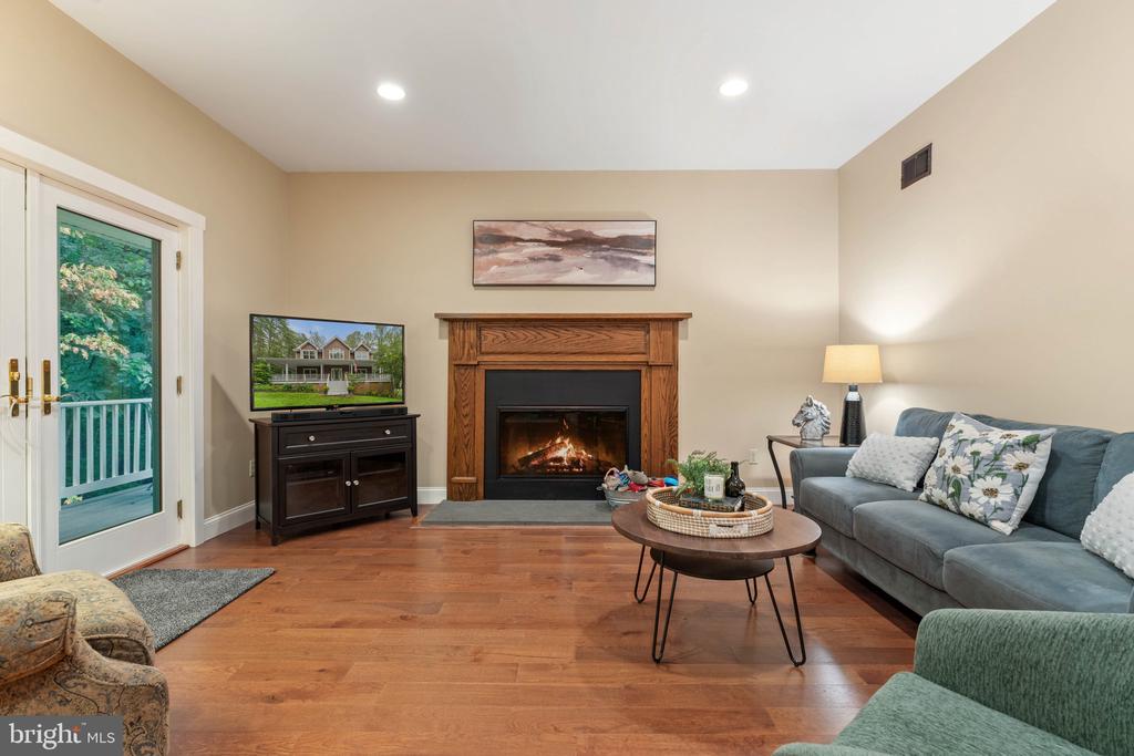 9525 ANGELICA LANE