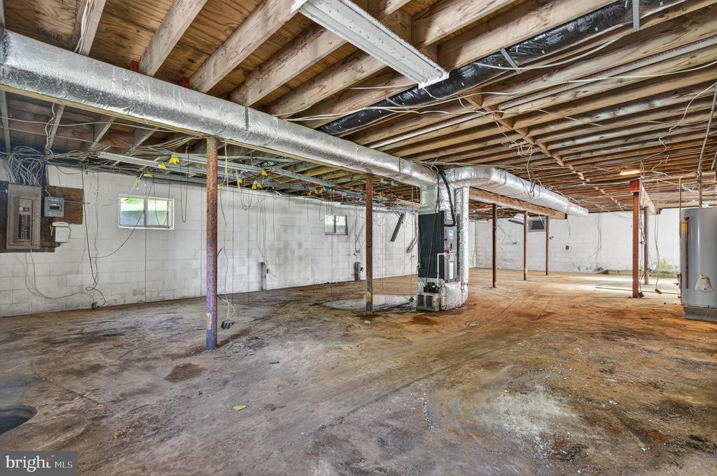 5312 WASHWRIGHT ROAD