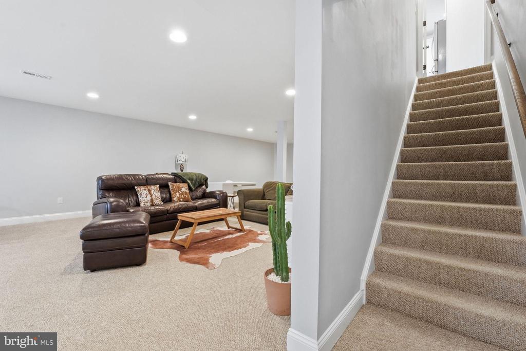 9454 PINEY MOUNTAIN ROAD