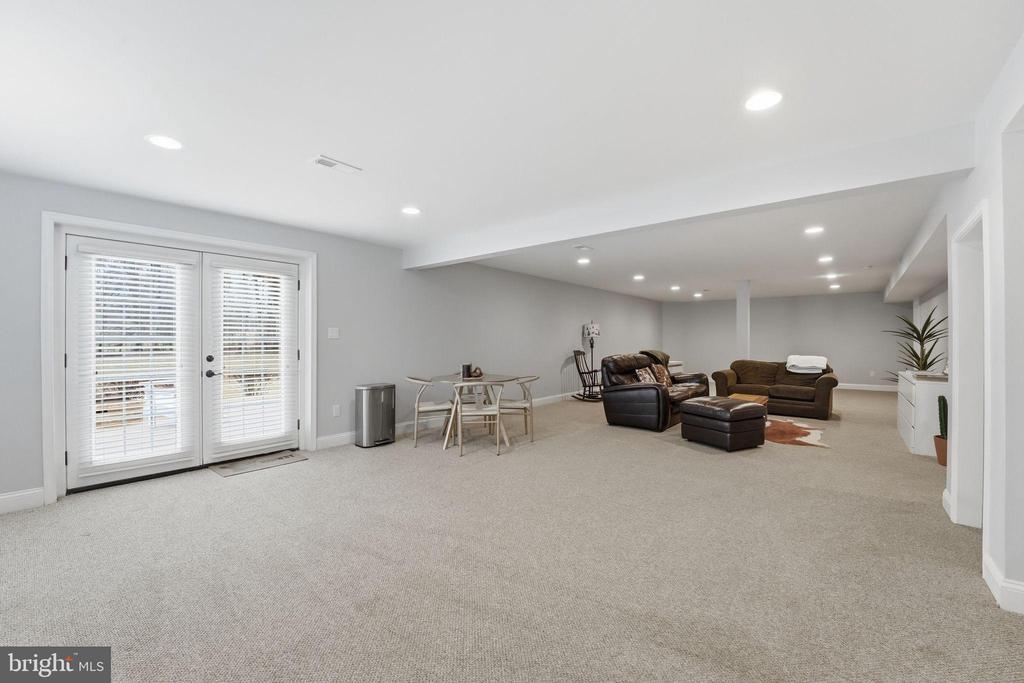 9454 PINEY MOUNTAIN ROAD