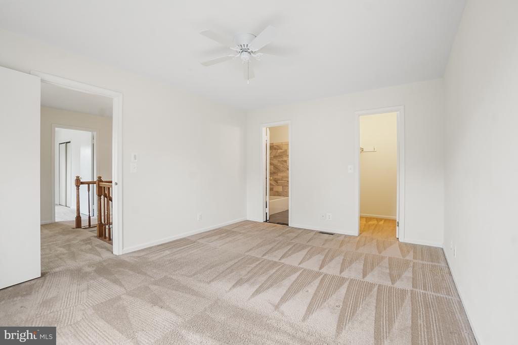 746 ARBOR COURT