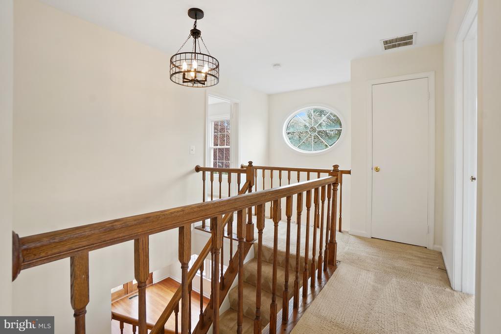746 ARBOR COURT