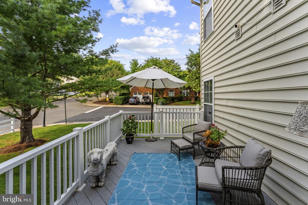 249 SAPPHIRE COURT