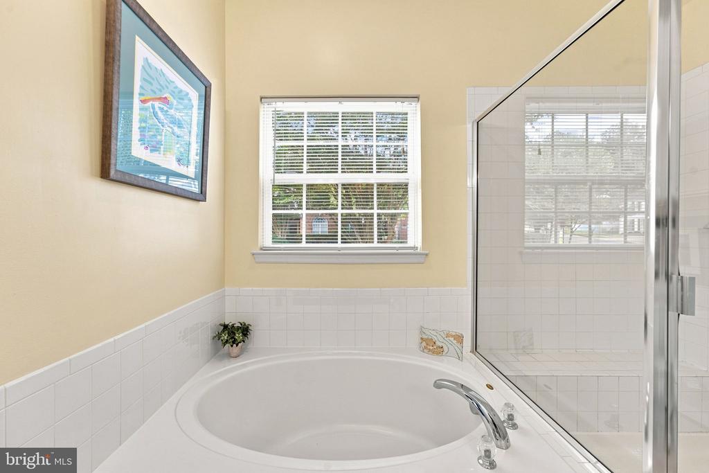 249 SAPPHIRE COURT
