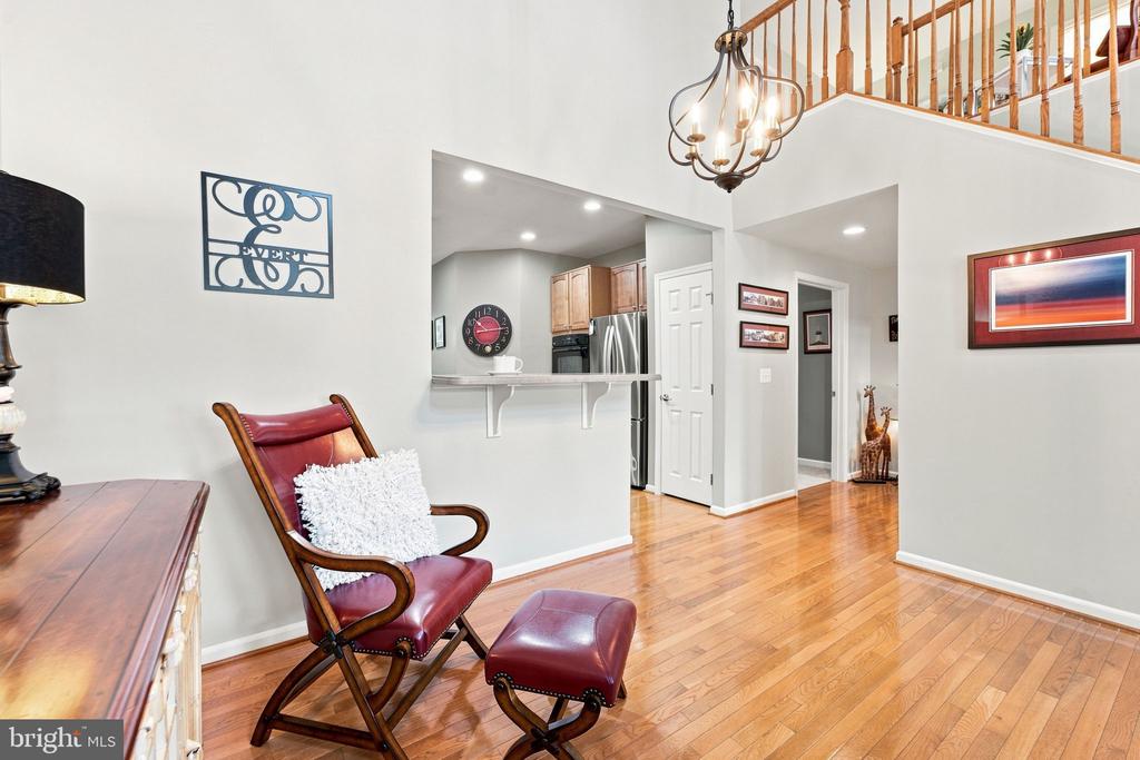249 SAPPHIRE COURT