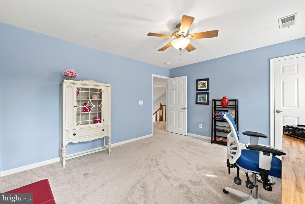 249 SAPPHIRE COURT