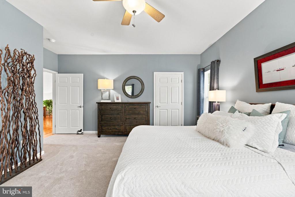 249 SAPPHIRE COURT