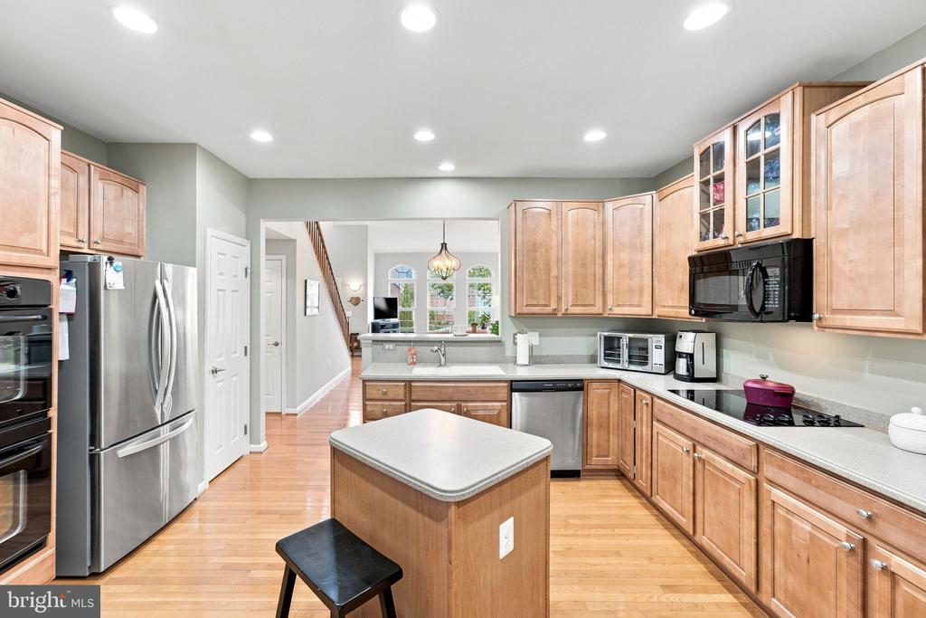 249 SAPPHIRE COURT
