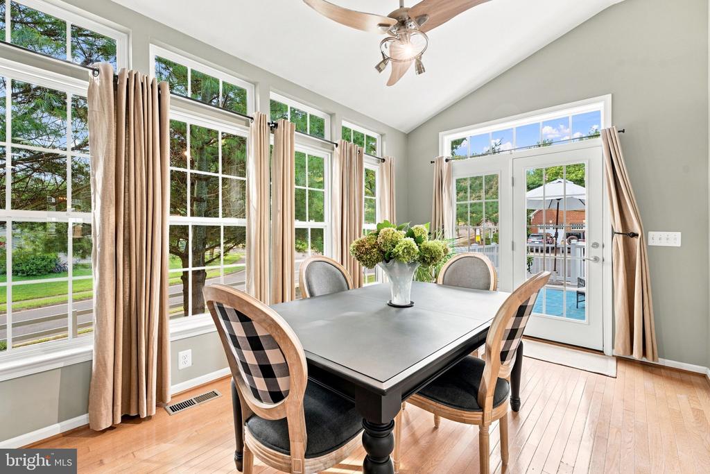 249 SAPPHIRE COURT