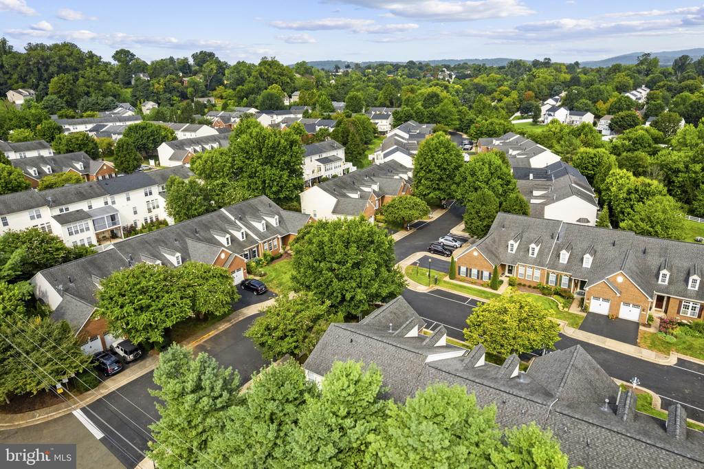 249 SAPPHIRE COURT