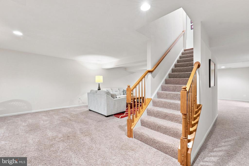 249 SAPPHIRE COURT