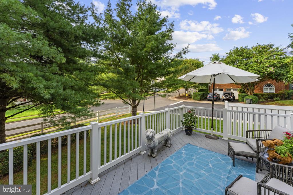 249 SAPPHIRE COURT