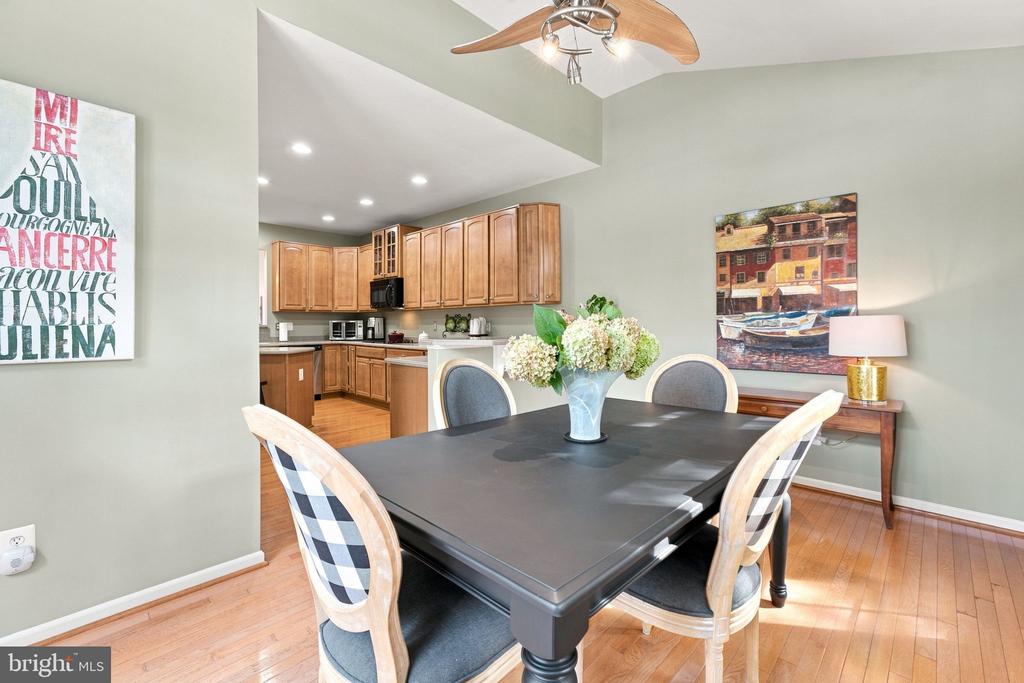 249 SAPPHIRE COURT
